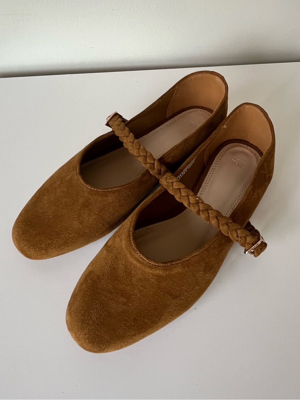 NEW HM Women’s Brown faux Suede Mary Jane with Braided Strap- size 40 US 9